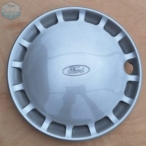 Enjoliveur de roue | Fiesta, Escort | Pièce d'origine - Ref : 1627281