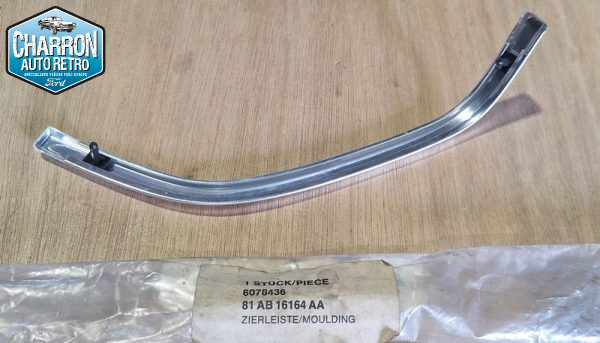 Baguette aile avant droite, contour de clignotant | Escort Mk3 Ghia | Pièce d'origine - Ref : 6078436 – Image 2