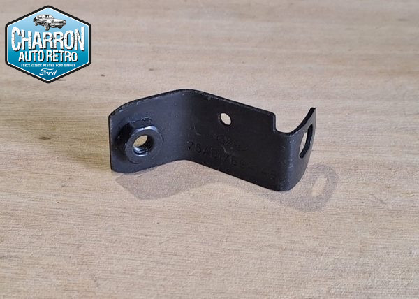 Support de fixation de pare-chocs | Escort Mk2 | Stock d'époque - Ref : 1583450