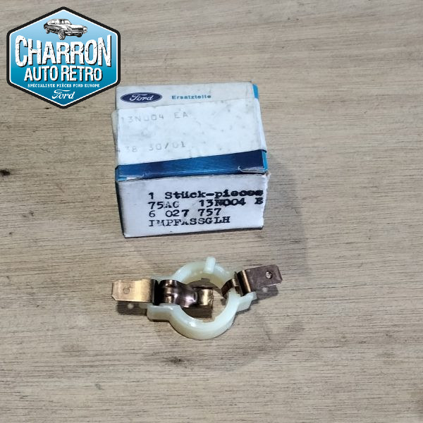Porte ampoule feu de recul - Côté gauche | Escort Mk2 | Pièce d’origine - Ref : 6027757