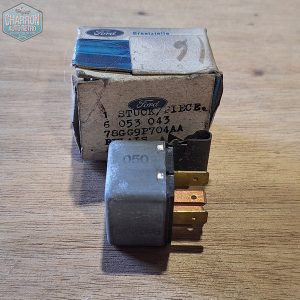 Relais climatisation et pompe à essence | Capri et Granada | Stock d'époque - Ref : 6053043