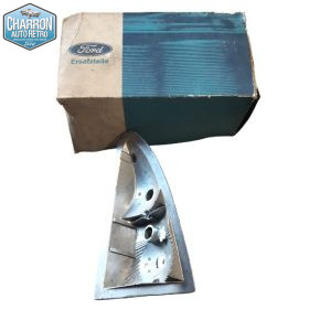 Réflecteur - porte ampoule arrière - Côté droit | Ford Taunus P5 17m - 20m | Ref : 11441028